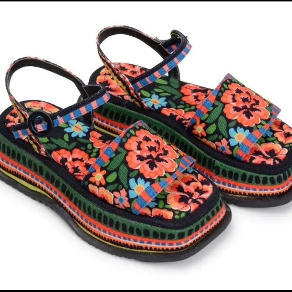 Farm Rio Sandals